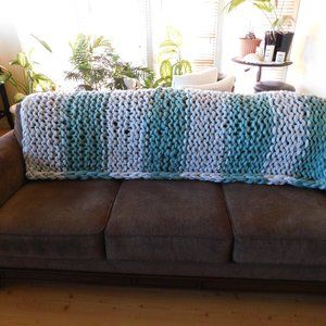 Acrylic Chunky Yarn Throw - 38" X 74" - Green Gray